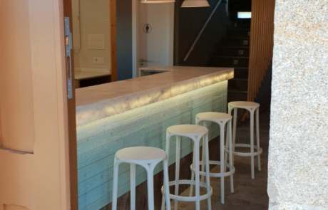 mostrador y zona de servir comidas